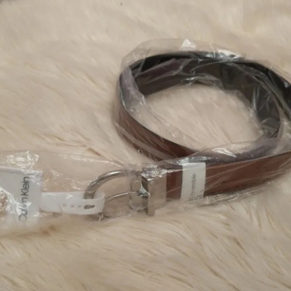 Belt 💯 Leather Calvin Klein Réversible size M - Picture 3 of 4